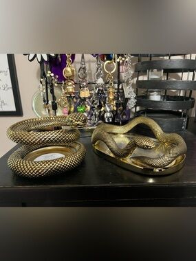 Bath & Body Works Gold Snake Tray and Three wick Holder